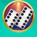 Hai quân cờ Domino nằm chéo nhau trên nền màu xanh với viền vòng tròn vàng